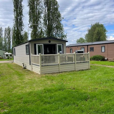 Family Fun Getaway Holiday Home Northampton Exterior foto